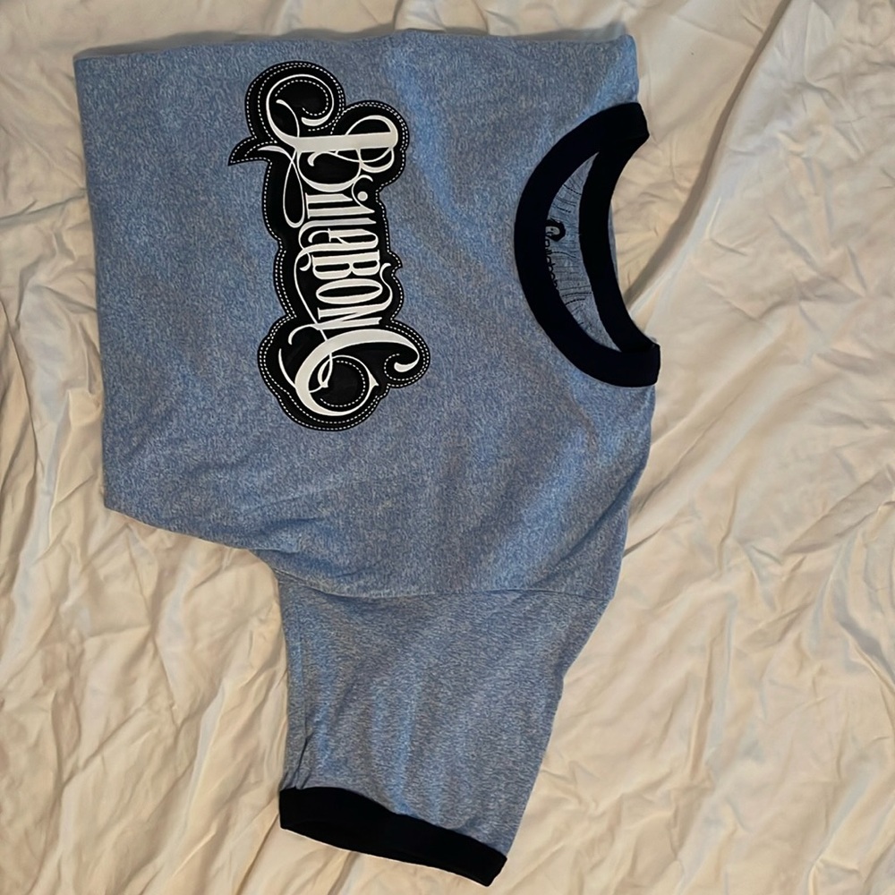 Billabong graphic tee